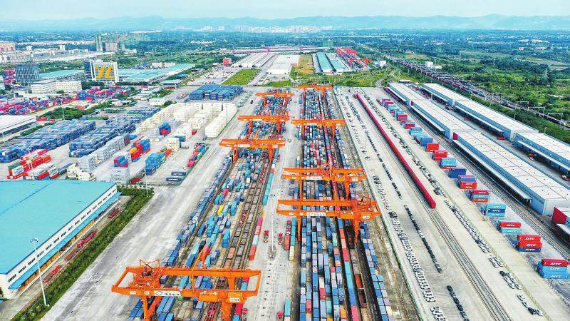 西部大開發(fā)形成新格局 明確強(qiáng)化基礎(chǔ)設(shè)施和開放大通道建設(shè)